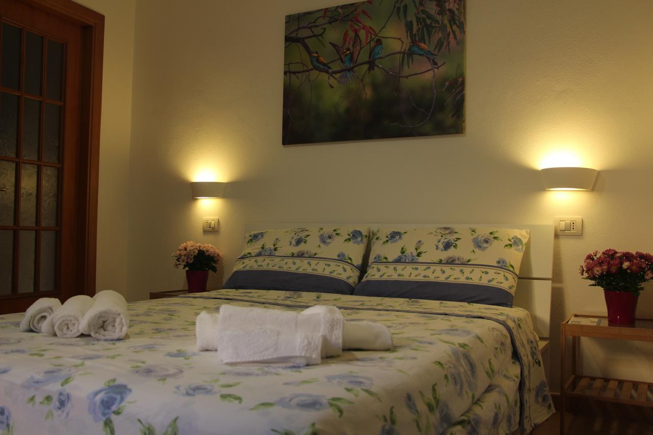 クアルトゥッチュ Fiori E Limoni Bed & Breakfast エクステリア 写真