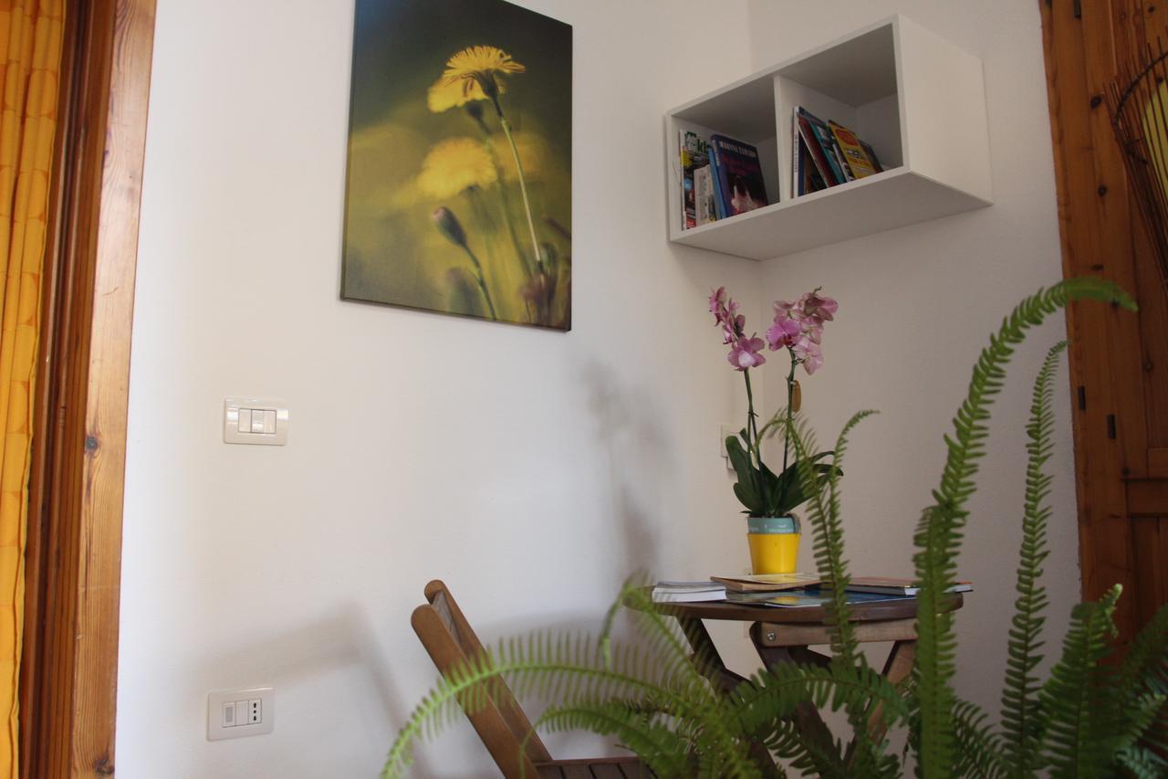 クアルトゥッチュ Fiori E Limoni Bed & Breakfast エクステリア 写真